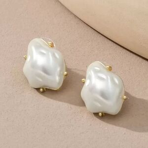 Pearl Earrings N855